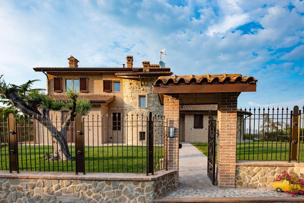 B&B Madonna Carradori Country Offagna Екстер'єр фото