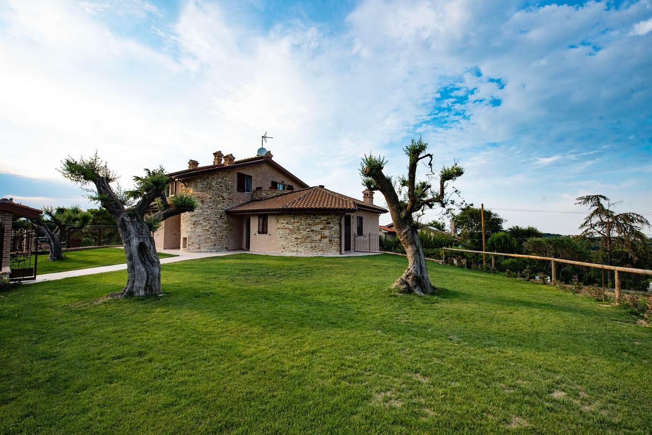 B&B Madonna Carradori Country Offagna Екстер'єр фото
