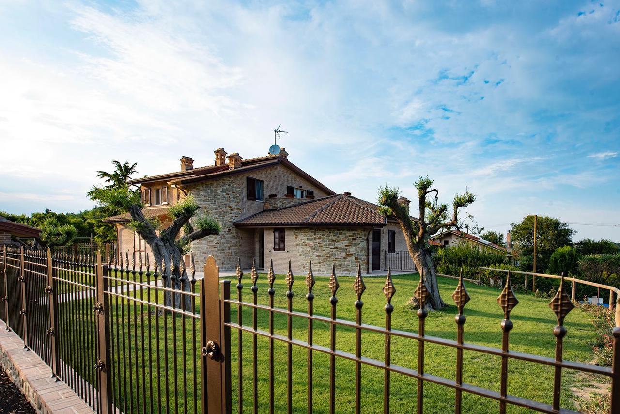 B&B Madonna Carradori Country Offagna Екстер'єр фото